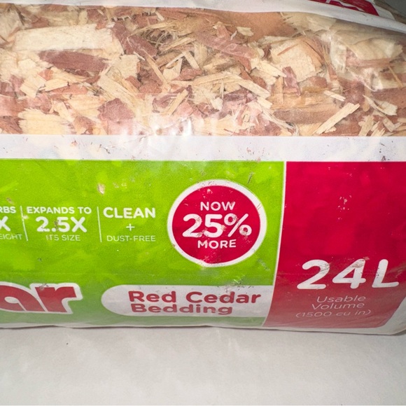 PETSPICK RED CEDAR BEDDING OUTSIDE GARDENING OR PET USE DOGS HORSES - Picture 4 of 4